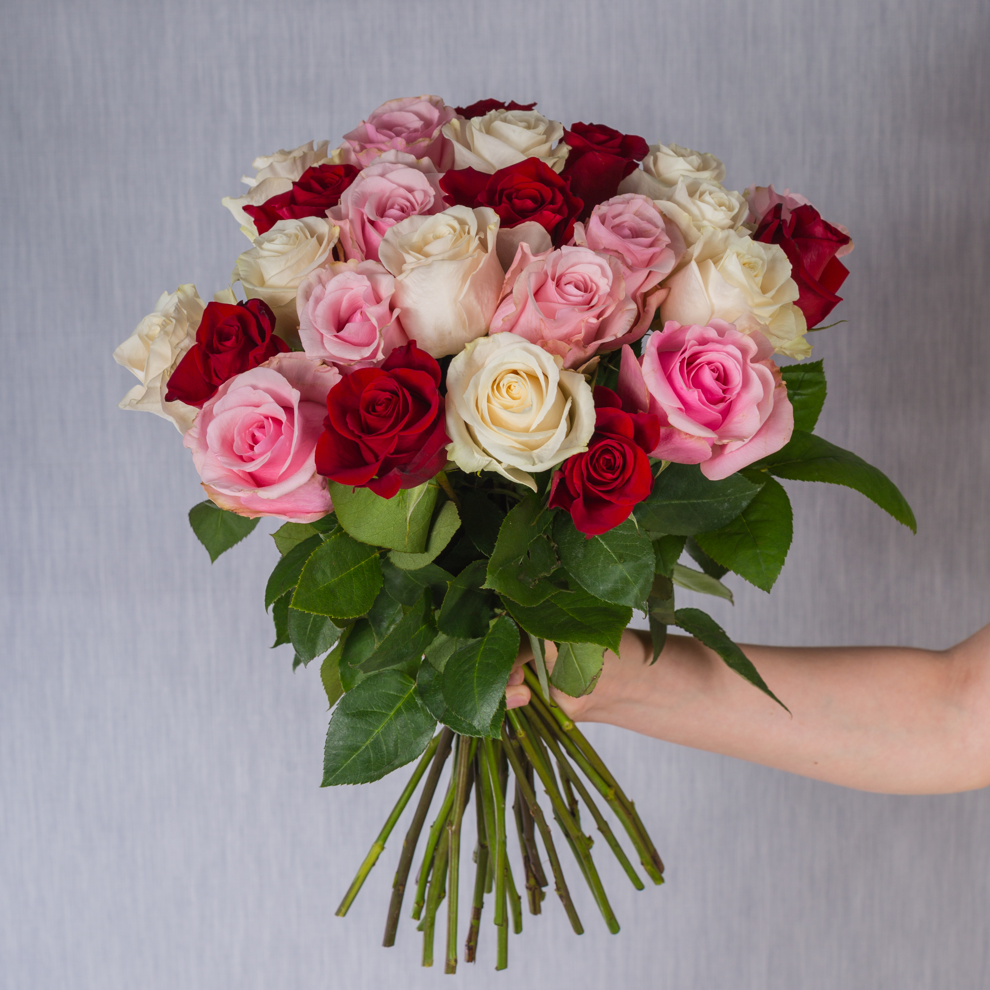 Букет из 25 бело-розовых роз Эквадор 40 см 7310-БРоз