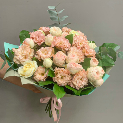 Букет "Ванильный пломбир" из кустовых пионовидных роз и эустомы N 45006 Букет "Ванильный пломбир" из кустовых пионовидных роз и эустомы N 45006