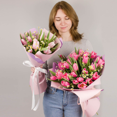 Букеты из тюльпанов с ромашками нежно розовый для мамы и дочки 46337 Букеты из тюльпанов с ромашками нежно розовый для мамы и дочки 46337