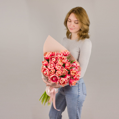 Букет из 25 пионовидных тюльпанов колумбус 46327 Букет из 25 пионовидных тюльпанов колумбус 46327