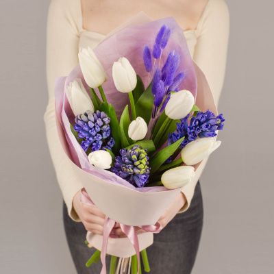 Букет из тюльпанов с гиацинтами (9+3) 46932 Букет из тюльпанов с гиацинтами (9+3) 46932