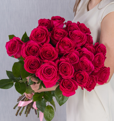 Букет из 25 розовых роз с крупным бутоном 60 см, 7306 Букет из 25 розовых роз с крупным бутоном 60 см, 7306