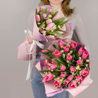 Букеты из тюльпанов с ромашками нежно розовый для мамы и дочки 46337 Букеты из тюльпанов с ромашками нежно розовый для мамы и дочки 46337