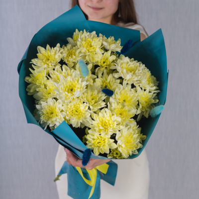 Букет кустовых хризантем с лагурусом N 47180 Букет кустовых хризантем с лагурусом N 47180