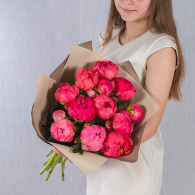 Букет из 11 пионов Корал шарм. арт. 50579-Кор