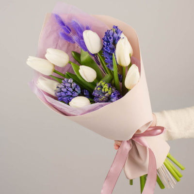 Букет из тюльпанов с гиацинтами (9+3) 46932 Букет из тюльпанов с гиацинтами (9+3) 46932