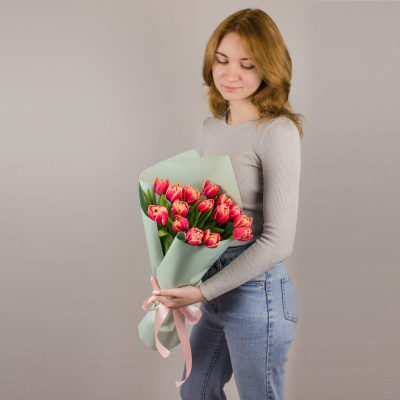 Букет из 15 пионовидных тюльпанов Колумбус 46326 Букет из 15 пионовидных тюльпанов Колумбус 46326