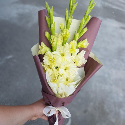 Букет "Назад в будущее" с гладиолусами. N 7612 Букет "Назад в будущее" с гладиолусами. N 7612