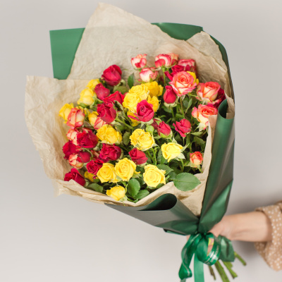 Букет из ярких кустовых роз 27803 Букет из ярких кустовых роз 27803