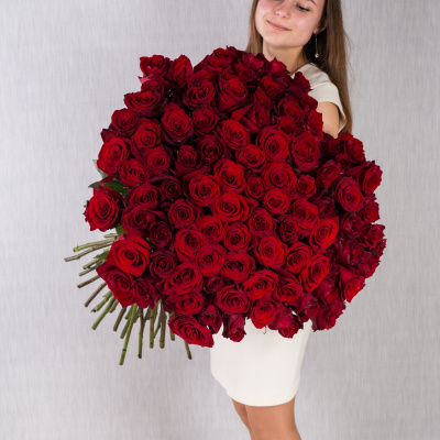 Букет из 101 Красной розы с крупным бутоном 6956 Букет из 101 Красной розы с крупным бутоном 6956