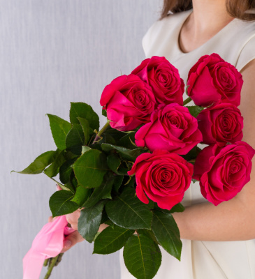 Букет из 7 розовых роз с крупным бутоном 60 см, 36400 Букет из 7 розовых роз с крупным бутоном 60 см, 36400